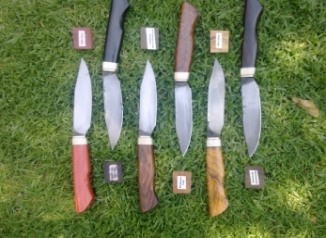 Wood handle knives with samples/descriptors
